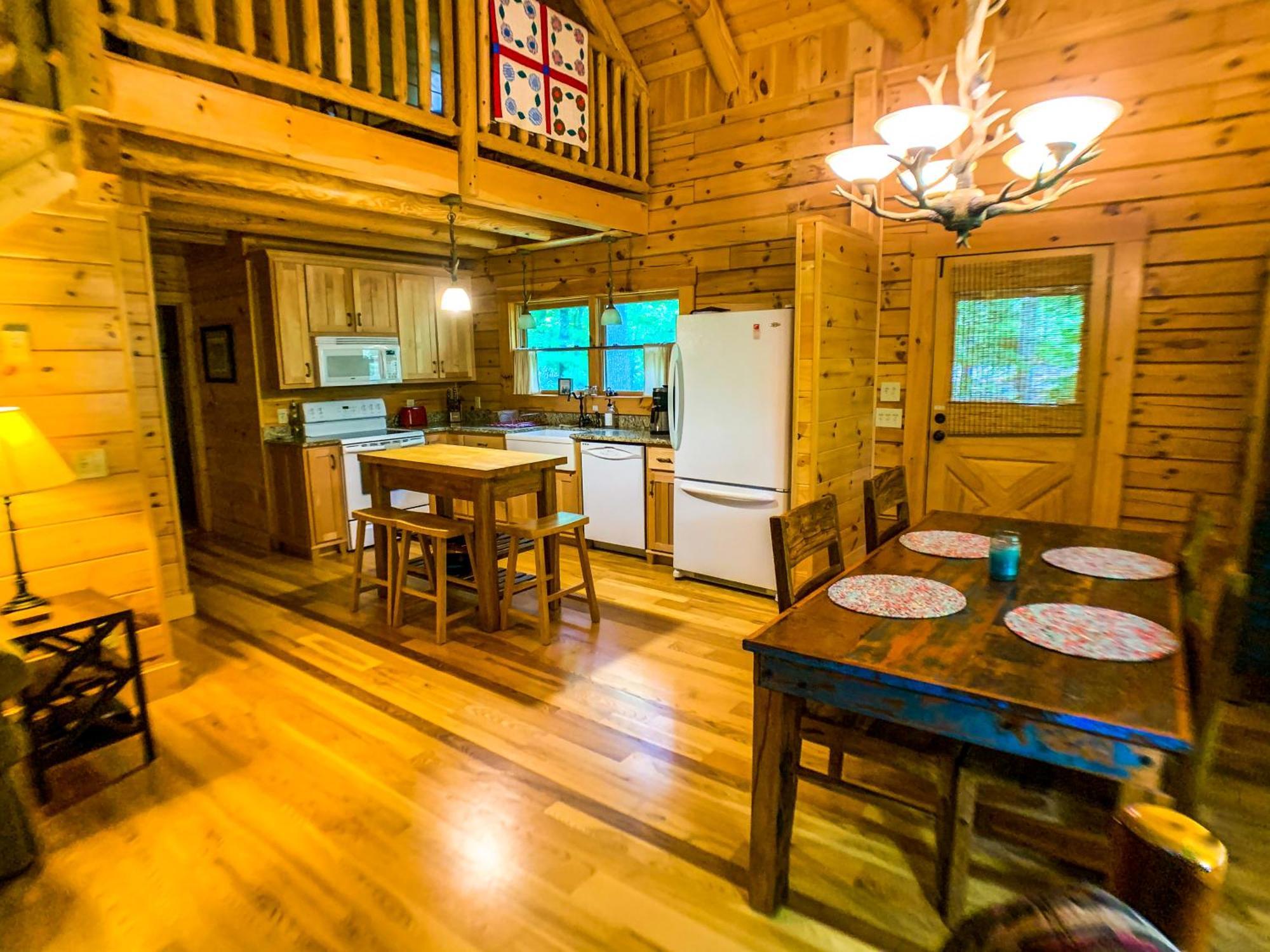 Pine Log Lodge Jefferson Экстерьер фото